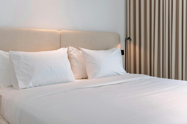 Welche umweltfreundlichen Praktiken kÃ¶nnen in FerienunterkÃ¼nften umgesetzt werden?